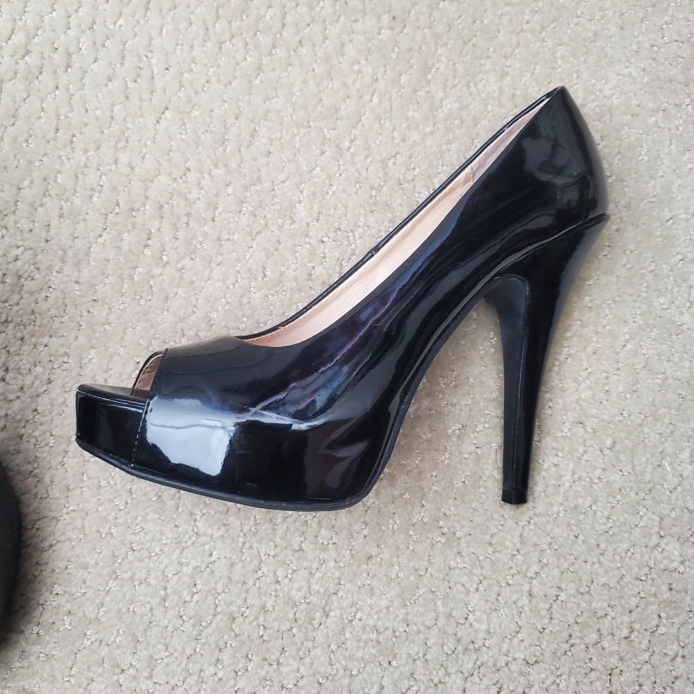 Chinese Laundry Elegant Black Peep-Toe Heels